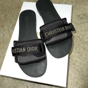 Dior slides
